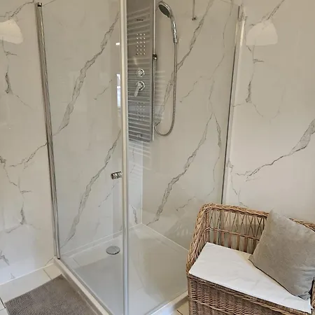 Waldhuette Ferch Holiday home Schwielowsee